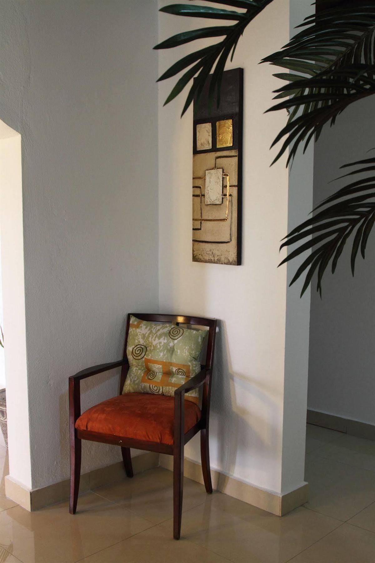 La Maison Hotel Port-au-Prince Luaran gambar