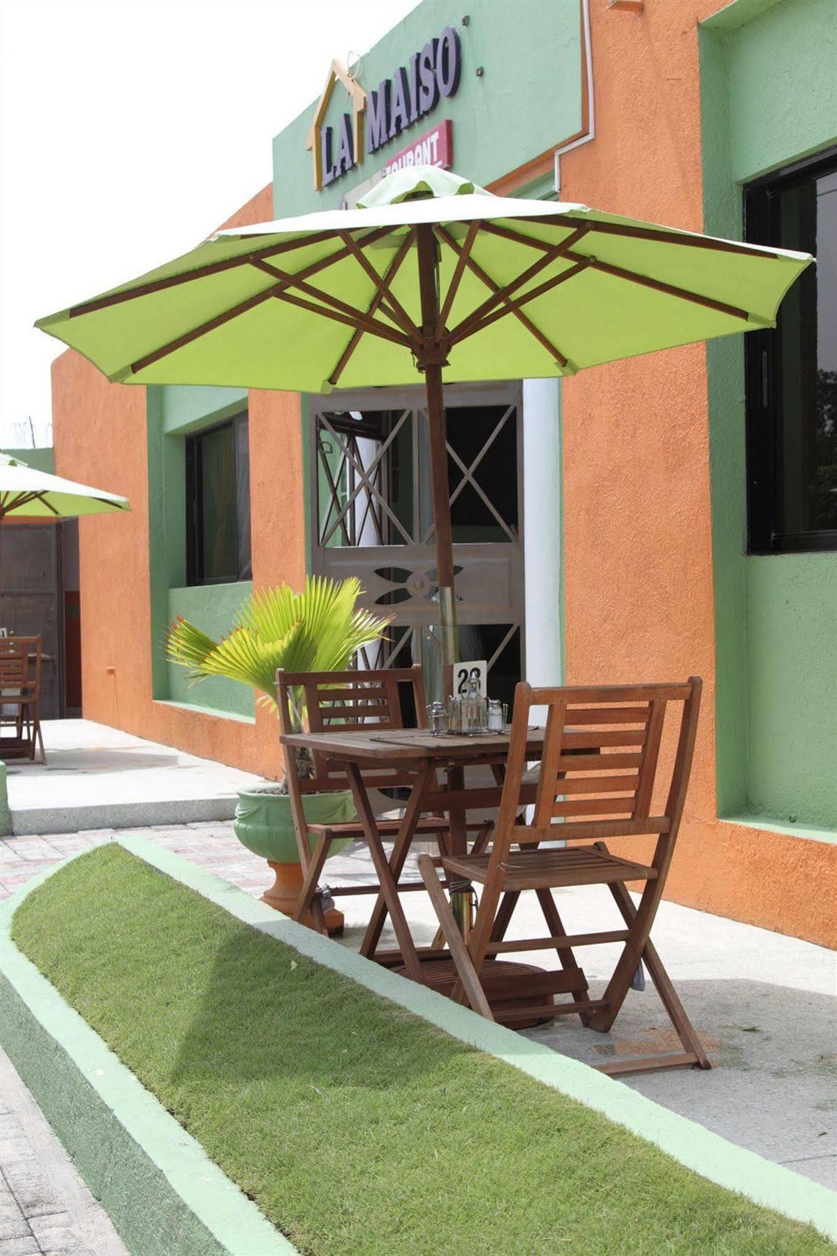 La Maison Hotel Port-au-Prince Luaran gambar